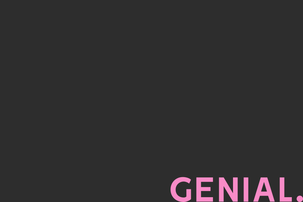James Halliday sei ein großes Genie und ein Gott der Geeks, so sagen seine Fans. Auf dem Bild steht auf dunklem Hintergrund in pinken Großbuchstaben "GENIAL." geschrieben